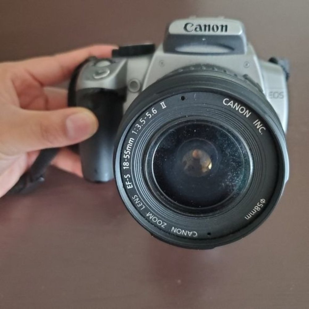 Canon EOS Digital Rebel XT EFS 18-55‎ mm